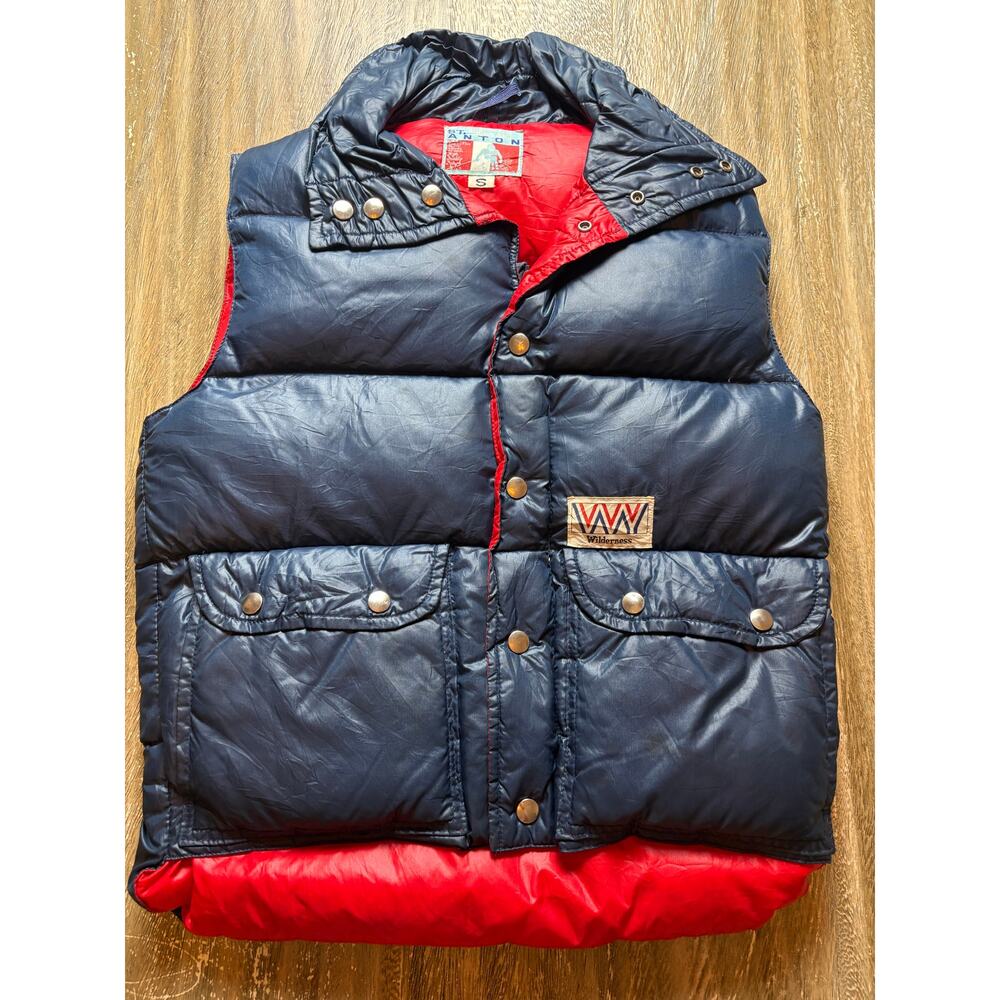 Vintage St. Anton Skiwear Men's Small Puffer Vest
